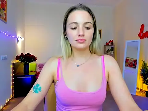 Mila-moon's Webcam Show