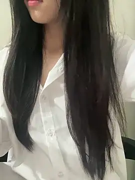 Desi_sara's Webcam Show