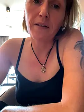 Tinny84's Webcam Show