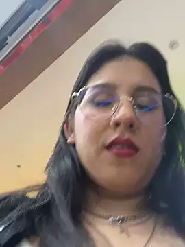 isa__vellum's Webcam Show