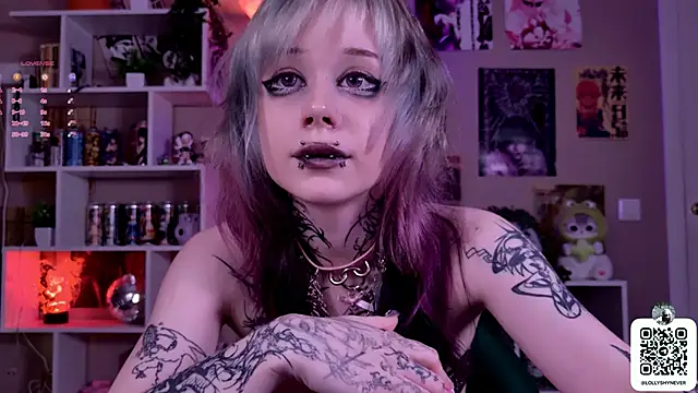 Lollyshy's Webcam Show