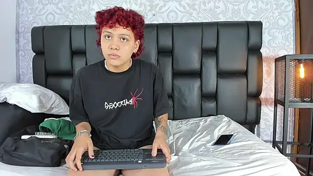 JadeAndJess' Webcam Show