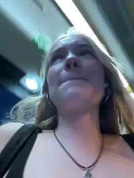 Baby_Tiny Webcam-Show