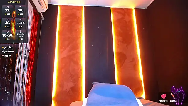 Charlotte_Love10's Webcam Show