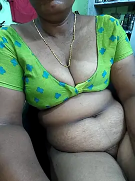 TamilSelviRoja's Webcam Show