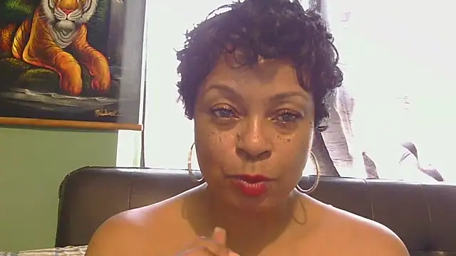 MSweetLindaParks' Live Sex Cam Show