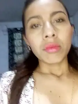 Karlita_Lizcano_'s Webcam Show
