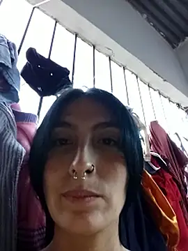 single_mother_indecent's Webcam Show