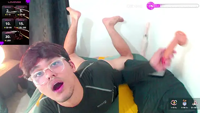 Show de zukuna_hot na webcam