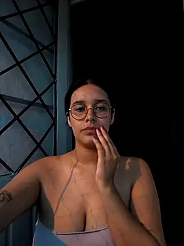 Annya-sweet's Live Sex Cam Show