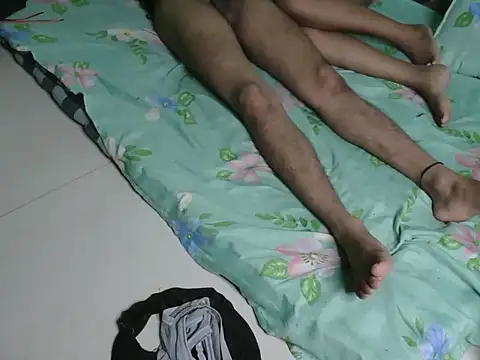 PreetyKitten's Live Sex Cam Show