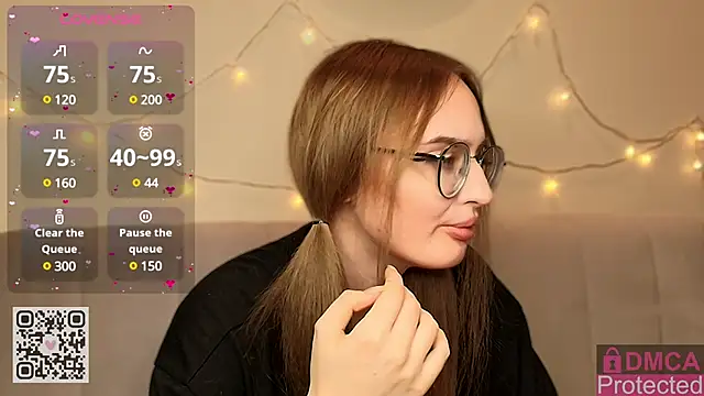 NikkiOak's Live Sex Cam Show