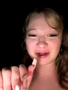 LittleChaosQueen's Live Sex Cam Show