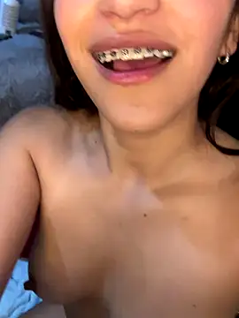 AngellaMoraa's Webcam Show