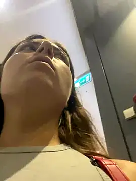 kate_nicepops999777's Webcam Show