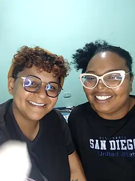 _indigo_and_agatha_'s Webcam Show