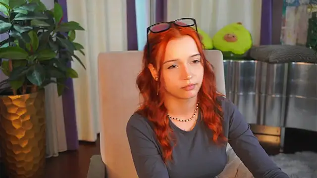 NiaSwartz's Webcam Show