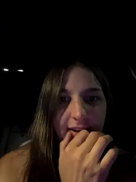 DoriDeluxe66's Webcam Show