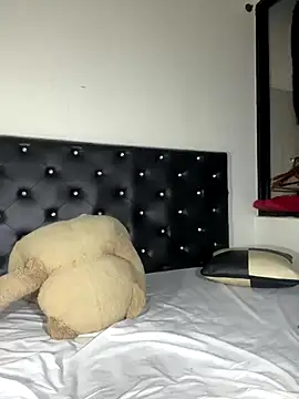 FitnessdollTS' Webcam Show