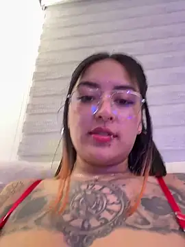 Rae_Lil_White's Webcam Show