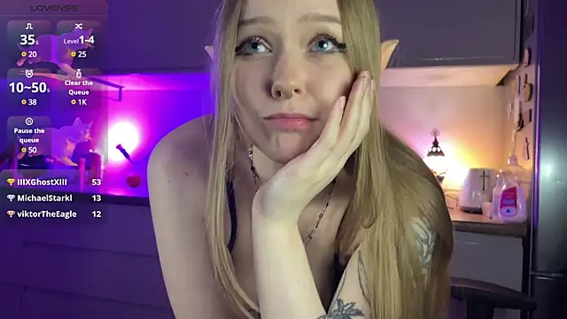 aaliceonthemoon's Webcam Show