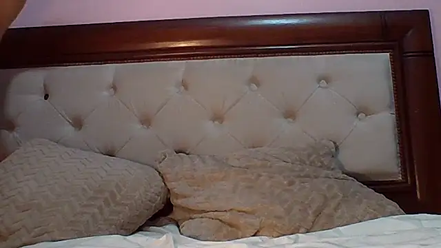 Alva_xxx's Webcam Show