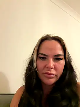 Sweetbutnotinnocent's Webcam Show