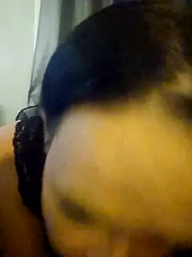 wonderlandiris' Webcam Show