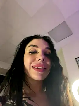 MaeveMoon's Webcam Show