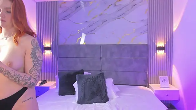 thewhitegoddess' Webcam Show