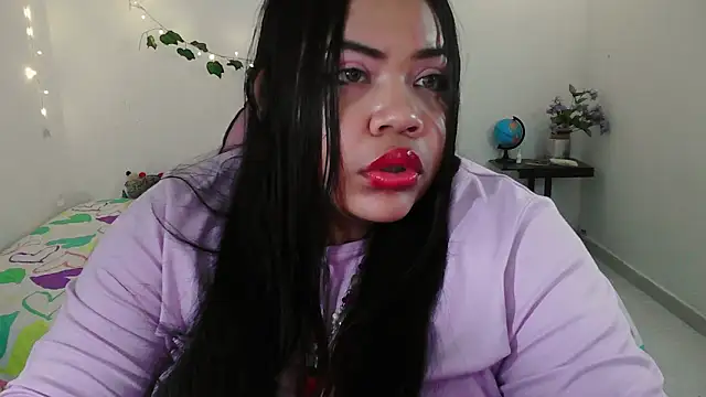 Juicy_elenxx's Webcam Show