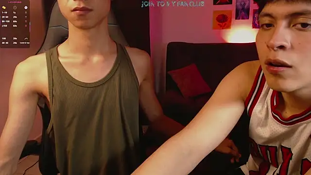 MyLatinHotBoys' Webcam Show