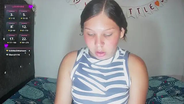 rous_daniela01's Webcam Show