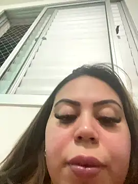 lariic's Webcam Show