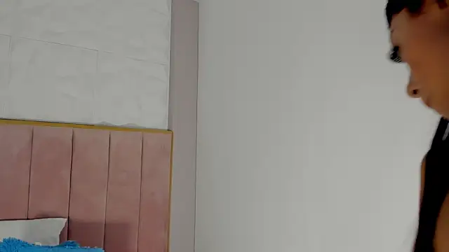 Chat XXX en directo de Any_Petitte