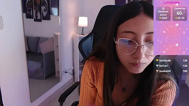 soy_gabydicardy's Webcam Show