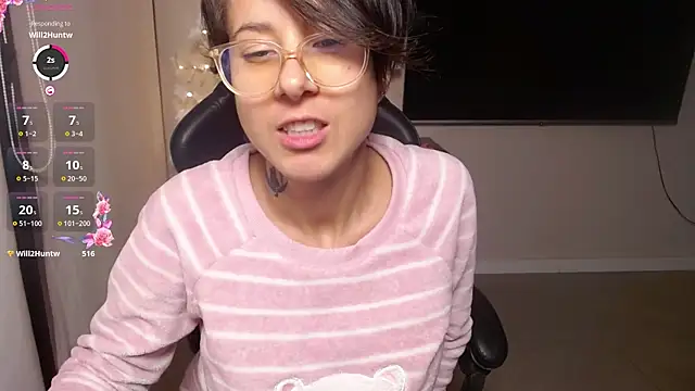 Lili_Cruz38's Webcam Show