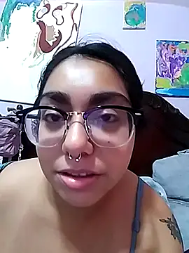 Lovelyrainn's Webcam Show