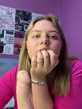 AnnaTaylor1676's Webcam Show