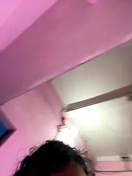 Priyajaanbaby's Webcam Show