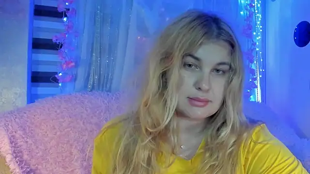 CoraSwon's Webcam Show
