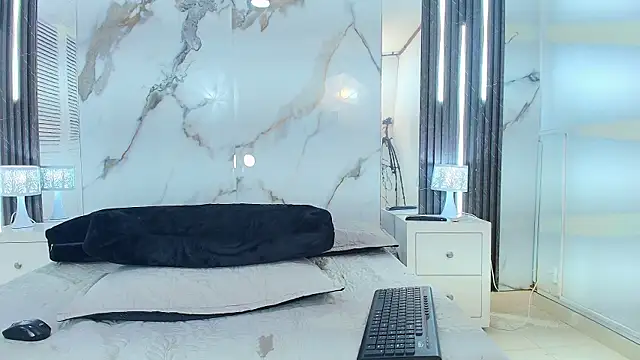 Tiifany_Baker's Webcam Show