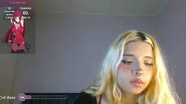 april_bunnyy's Webcam Show