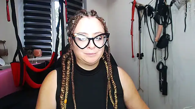 MISSwithDOLLS' Webcam Show