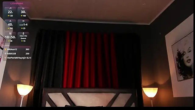 miabaker__'s Webcam Show