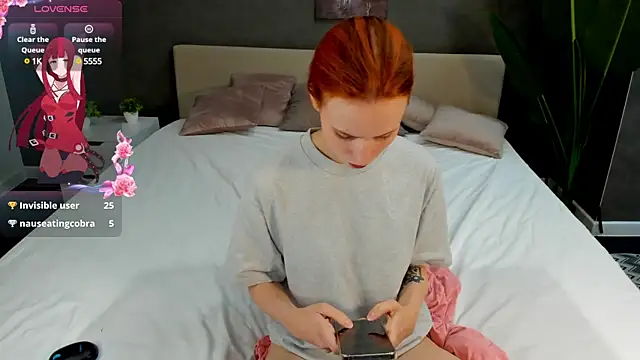 Mollly_Rouge's Webcam Show