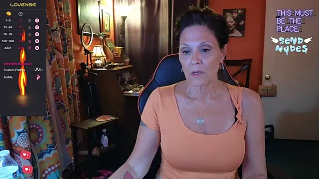 Jujutopia's Webcam Show