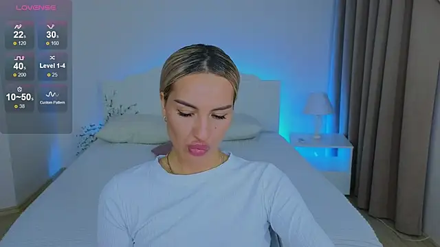 Leilalav's Webcam Show