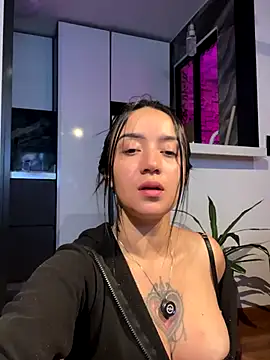 EmmyEvans1's Webcam Show