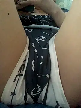 Tiwi112's Webcam Show